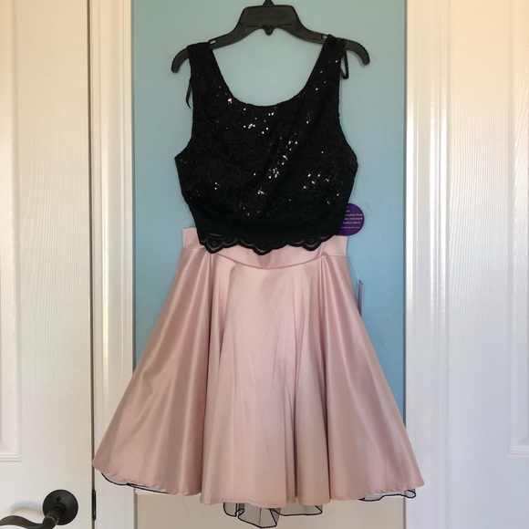 Windsor Two Piece Black and Pink Dress - Picture 2 of 5